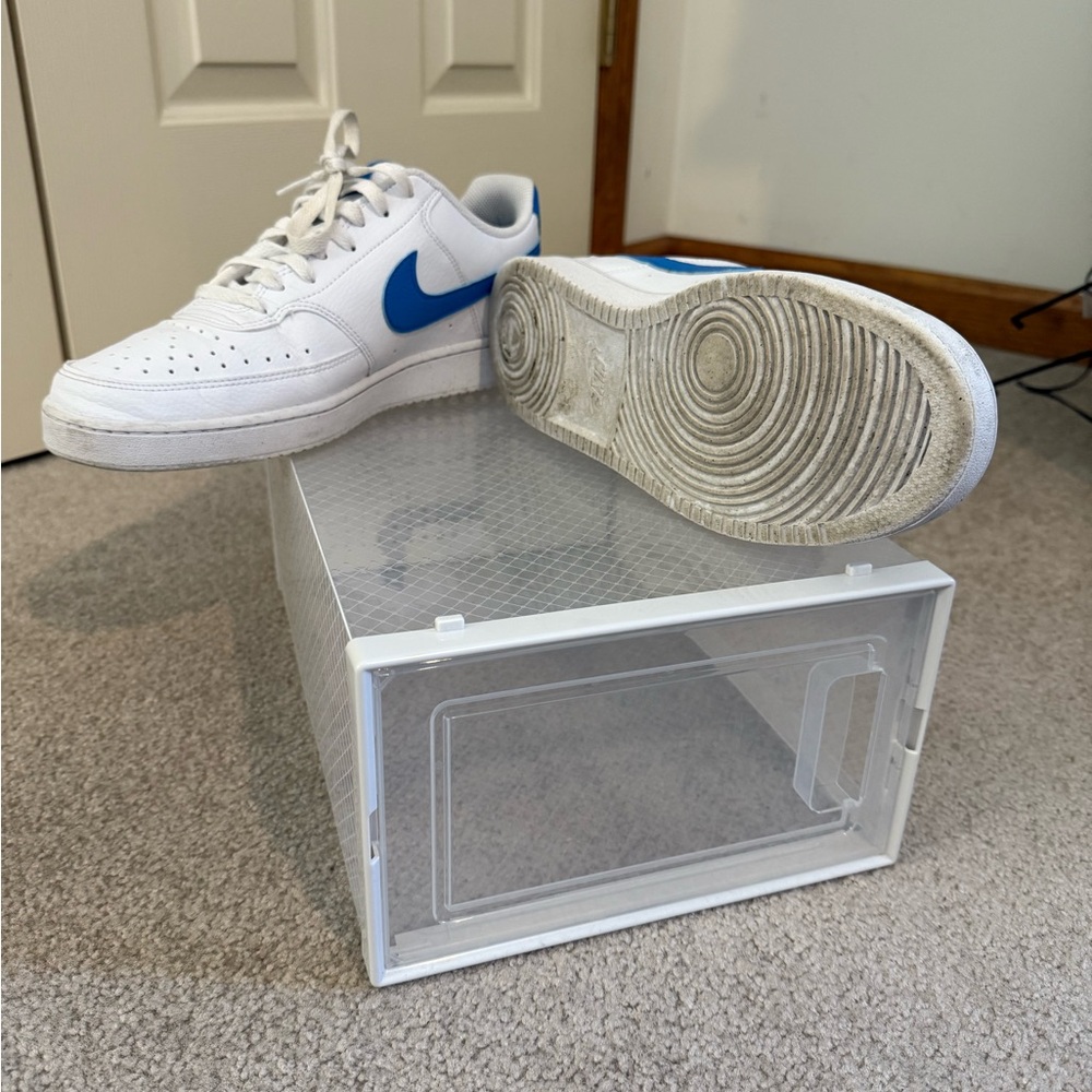 Nike Court Visions